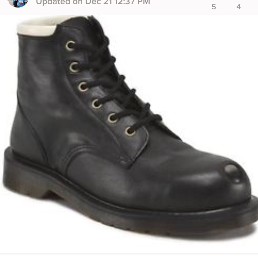DR. MARTENS